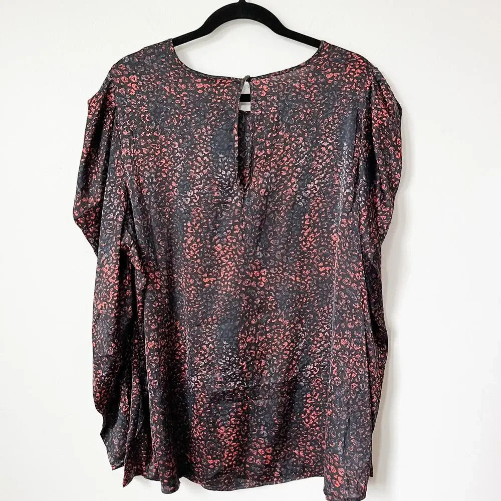 torrid Black and Burgundy Puff-Sleeve Animal Print Blouse - Picture 4 of 11